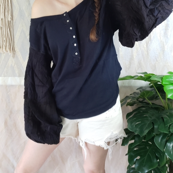 New Free People Light Magic balloon sleeve henley - Picture 6 of 12